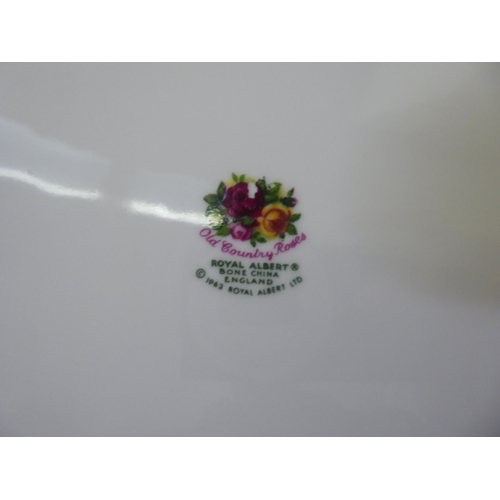 294 - Royal Albert bone china Old Country Roses pattern tea/tableware 