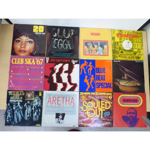 298 - Vinyl albums, mixed genres: to include Reggae, Roberta Flack, Marvin Gaye, Motown and Aretha Frankli... 