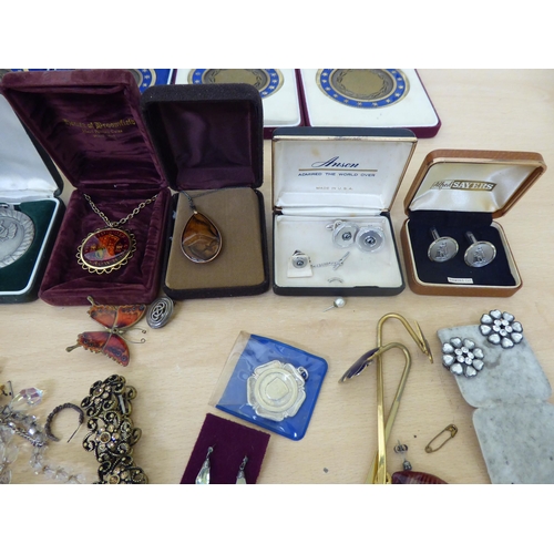 308 - A mixed lot: to include costume jewellery; Sid Horton pewter; and other award medallions