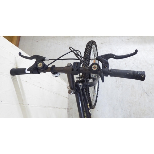 4 - A child's Kenbod M40 2000 bicycle with 23