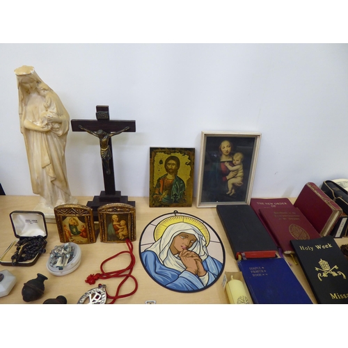 72 - Mainly religious themed collectables: to include coloured bead necklaces; and crucifix pendants