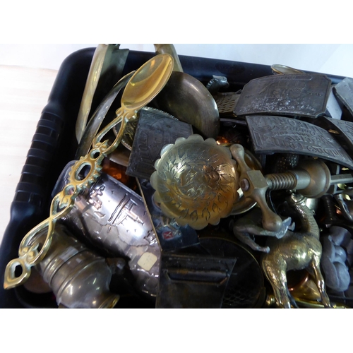 82 - Mainly 20thC small metalware items: to include American branded belt buckles