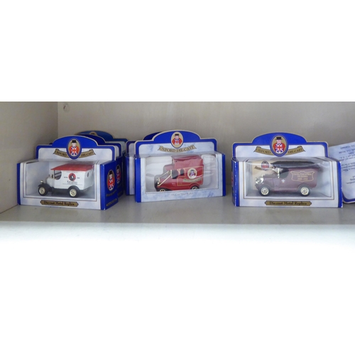 90 - A small collection of Oxford diecast model vehicles: to include vintage delivery vehicles  boxe... 