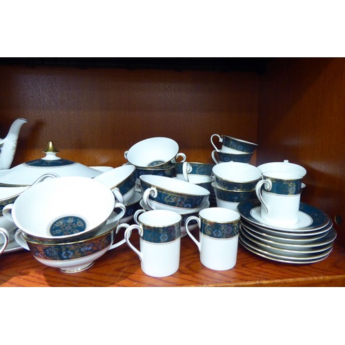 133 - Royal Doulton bone china Carlyle pattern teaware: to include cups, saucers and a teapot  8