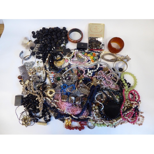 131 - Items of personal ornament: to include necklaces; and bangles