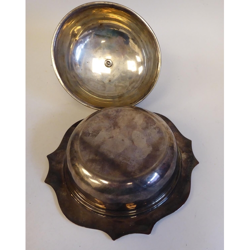 244 - A silver muffin dish with cover and liner, a raised piecrust border  indistinct Chester mark 1916  8... 