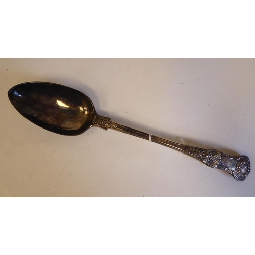 250 - A Georgian silver Queen's pattern serving spoon  indistinct marks  (approx. 6.7 ozs)