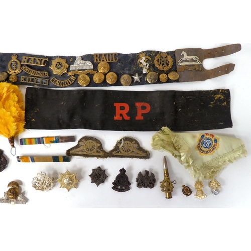 67 - Miscellaneous military cap badges, other insignia and associated collectables, some copies: to inclu... 