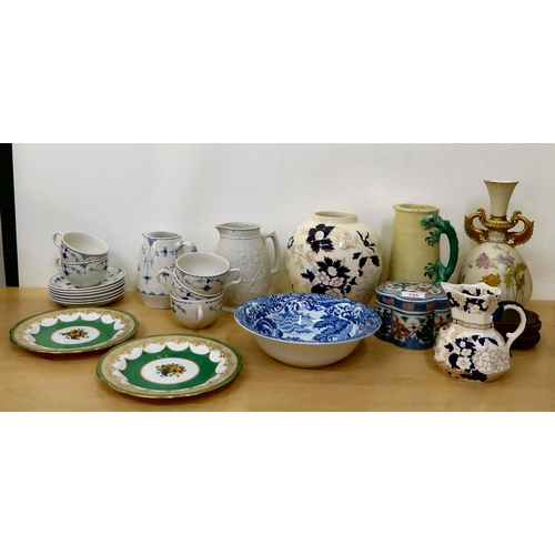 336 - 20thC British and other ceramics: to include examples by Masons, Royal Worcester and Spode