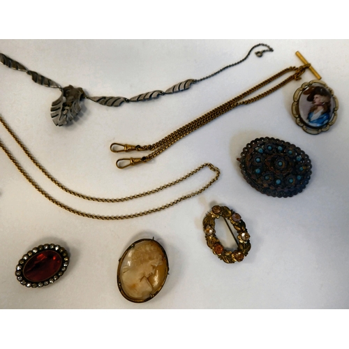 34 - Costume jewellery and items of personal ornament: to include faux pearls; and a brass bangle