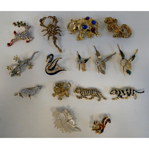 9 - Costume jewellery: to include brooches