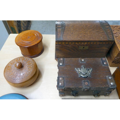 125 - Wooden boxes and metal tins: to include a teak example with a hinged lid  8