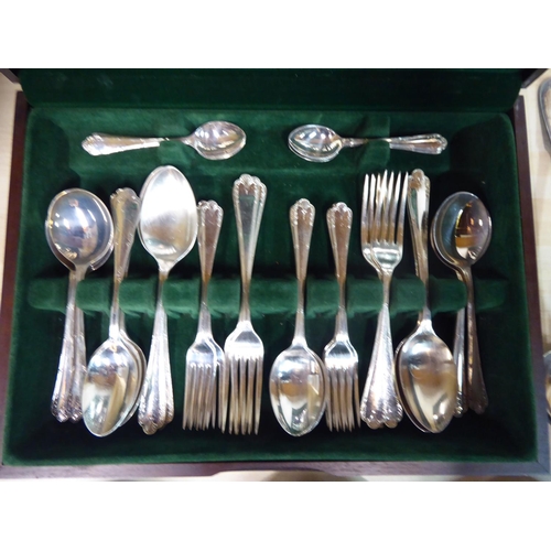 17 - Metalware: to include silver plated Old English pattern flatware