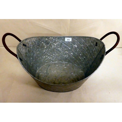 171 - A modern twin handled, galvanised metal basket/planter  20