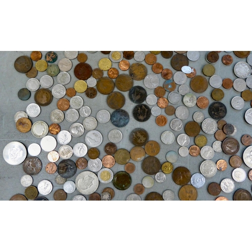 215 - Uncollated British pre-decimal coinage, European and later American issues