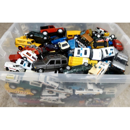 310 - Diecast model vehicles, Made in China, Dinky Toys Land Rover and others