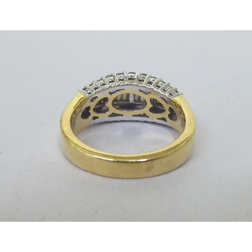 338 - An 18ct gold, diamond set ring