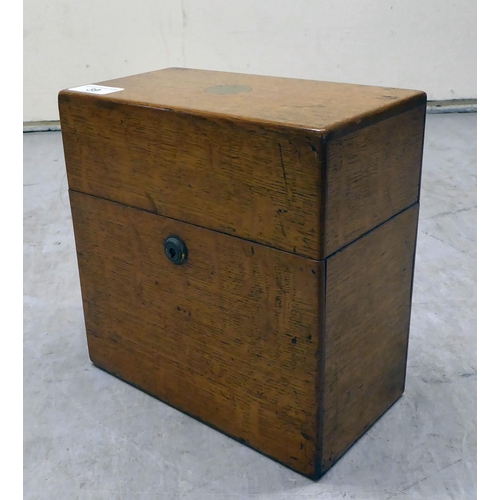 39 - An early 20thC oak box with straight sides and a hinged lid  9