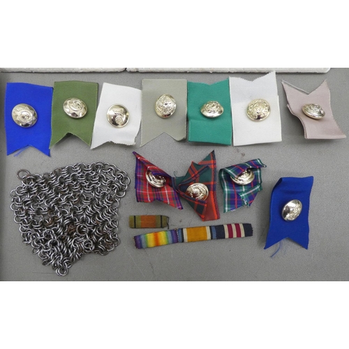 7 - Uncollated variously branded, loose military buttons(Please Note: this lot is subject to the stateme... 