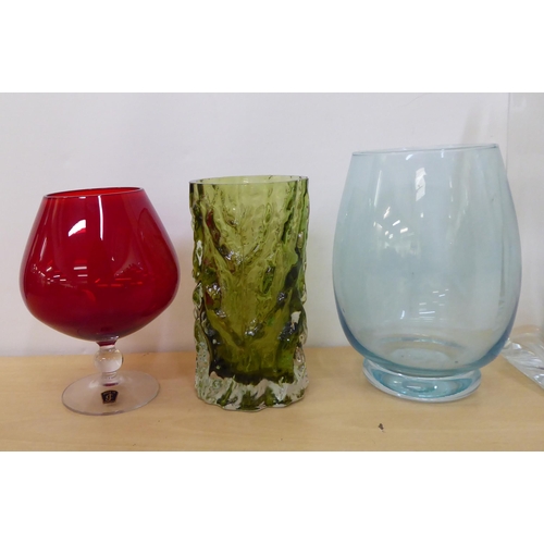 126 - Art glass collectables, mainly vases  largest 14