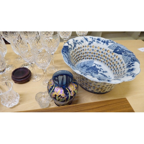 131 - Ceramics, glassware and flatware: to include pedestal wines 