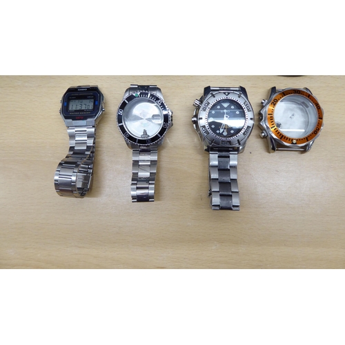 212 - Wristwatches: to include three Citizen Eco-Drives  variously cased and strapped