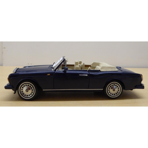 250 - A Franklin Mint diecast model vehicle, a 1993 Rolls Royce Corniche IV