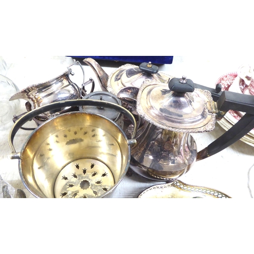 282 - Silver plated tableware: to include an ice bucket; and a bottle coaster 