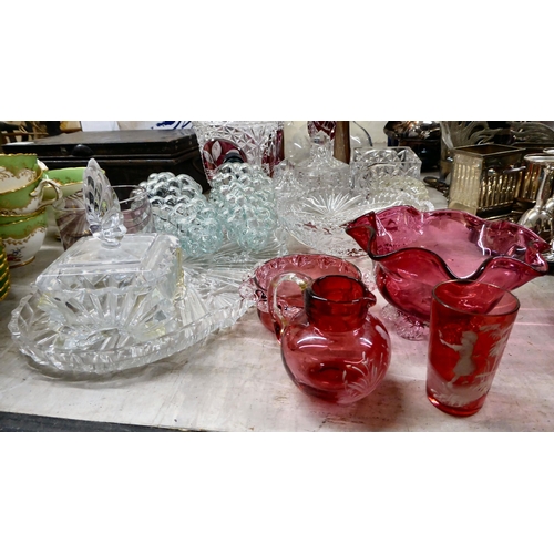 283 - Glassware: to include clear and cranberry coloured Czech crystal tableware 