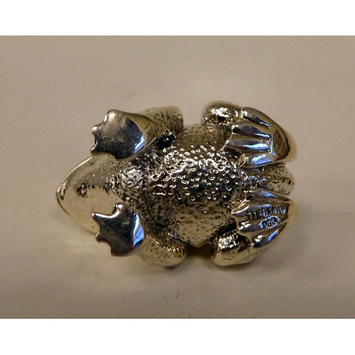 79 - A Sterling silver novelty frog pin cushion with glass eyes