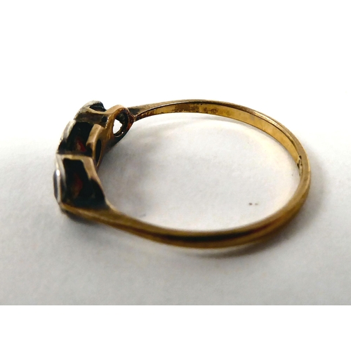 36 - Four dissimilar, variously set gold rings