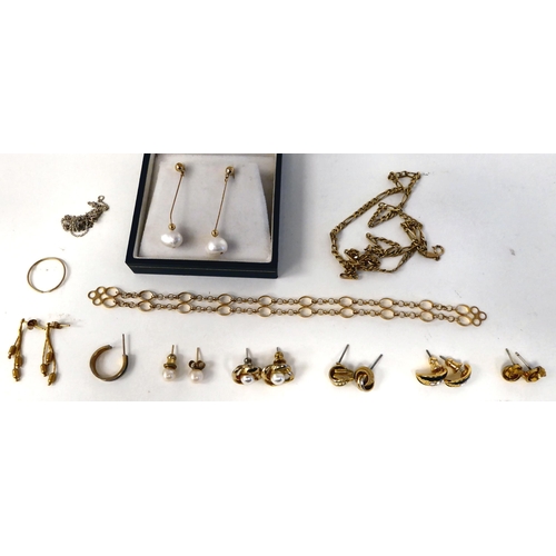 7 - Yellow metal and other items of personal ornament: to include a pair of pearl set drop earrings ... 