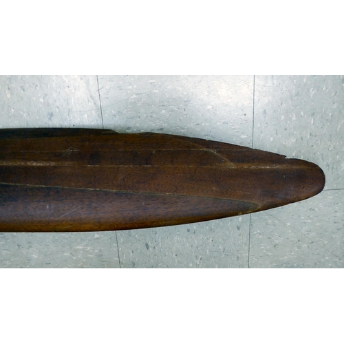 125 - A vintage laminated teak/mahogany aircraft propeller, dating from the 1930s, bears several reference... 