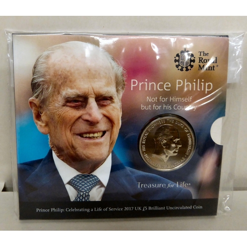 166 - Royal Mint proof collector's coins: to include 'The Queens Beast' £5