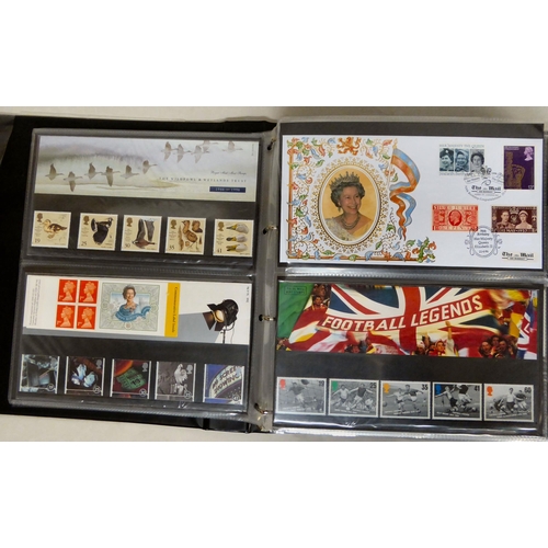 220 - Uncollated postage stamps, mostly Commemorative presentation packs and booklets