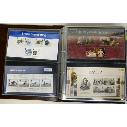 229 - Royal Mail Commonwealth presentation packs