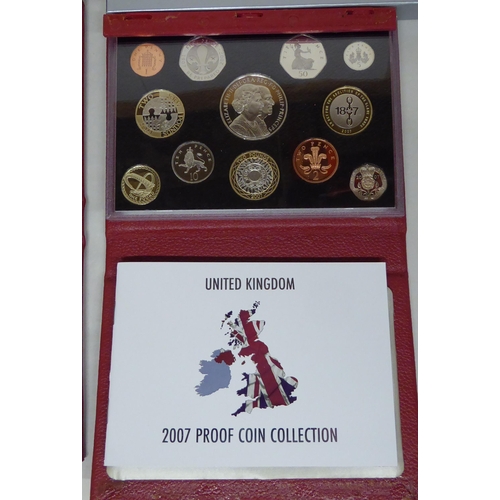 262 - Proof collector's coins: to include a 2002 Commonwealth Games set