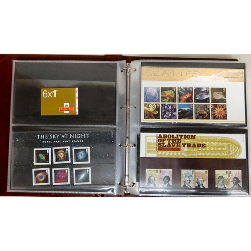 287 - Uncollated postage stamps, Commemorative presentation packs