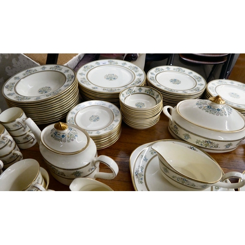 301 - A Minton porcelain Henley pattern tea and dinner service