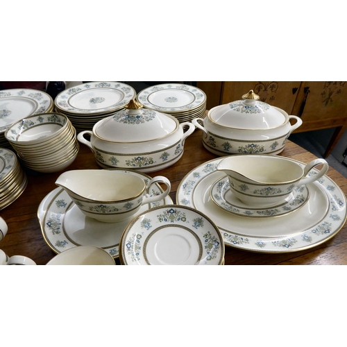 301 - A Minton porcelain Henley pattern tea and dinner service