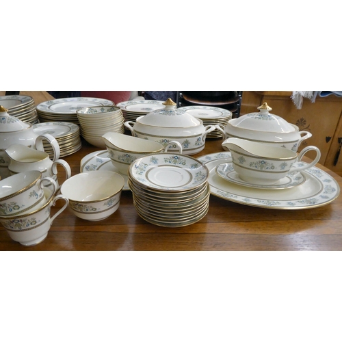 301 - A Minton porcelain Henley pattern tea and dinner service