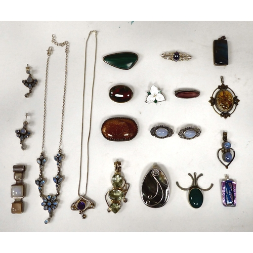 370 - Items of personal ornament: to include stone set, silver coloured metal pendants