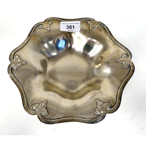 381 - A Sheve and Co silver tazza with a spot-hammered wavy edge  stamped Sterling  4