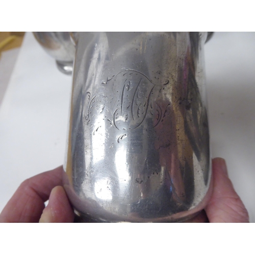 80 - Eighteen 18th and 19thC pewter mugs, one-two pints approx. of varying design