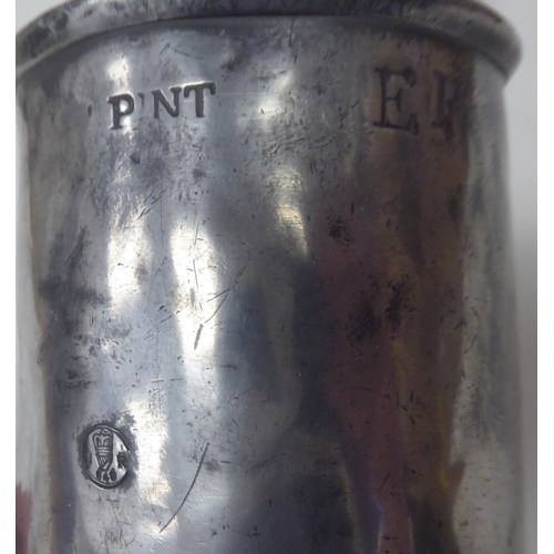 80 - Eighteen 18th and 19thC pewter mugs, one-two pints approx. of varying design