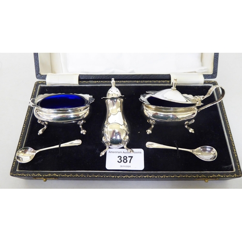 387 - Silver collectables: to include a three piece condiments set  Birmingham 1976  (total appr... 