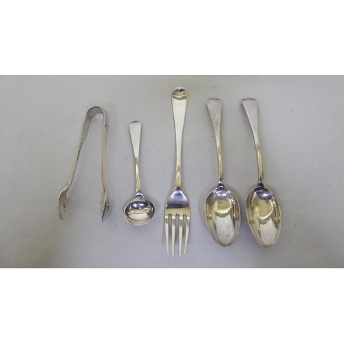 393 - Silver collectables: to include a pair of sugar tongs  Sheffield 1964