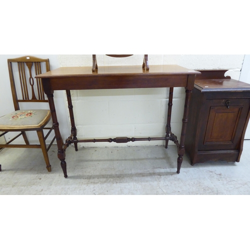 72 - Small furniture: to include an Edwardian mahogany hall table, raised on ring turned legs  28