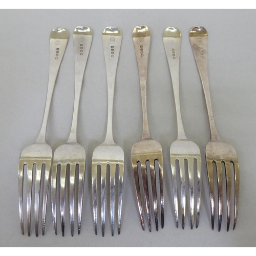 85 - A set of six George III silver Old English pattern table forks  London 1806  (approx. 13ozs)