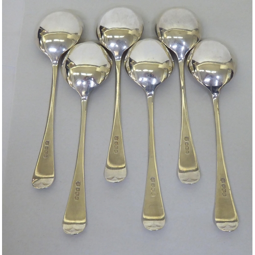 86 - A set of six silver Old English pattern soup spoons  Sheffield 1921  (approx. 13ozs)